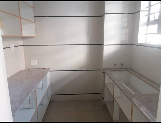 325M² BUILDING FOR SALE IN DURBAN CENTRAL